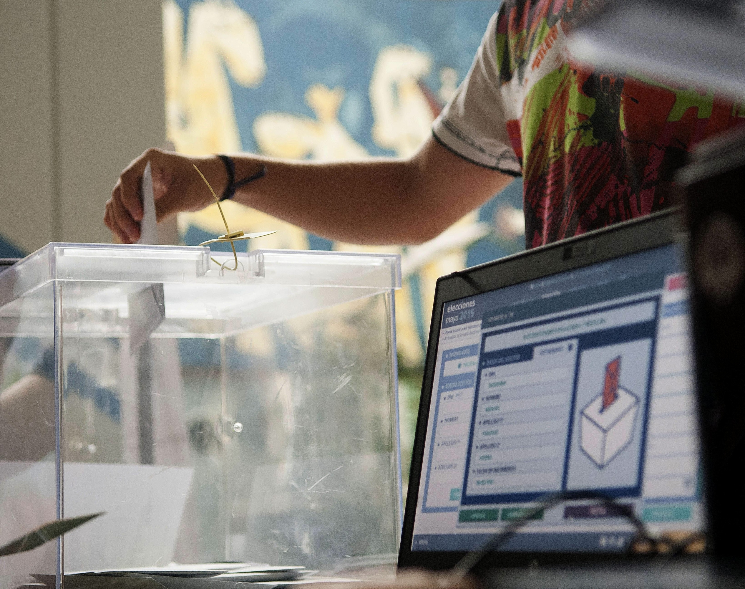 Los empleadores deben dar las facilidades para acudir a sufragar (Foto: EFE)