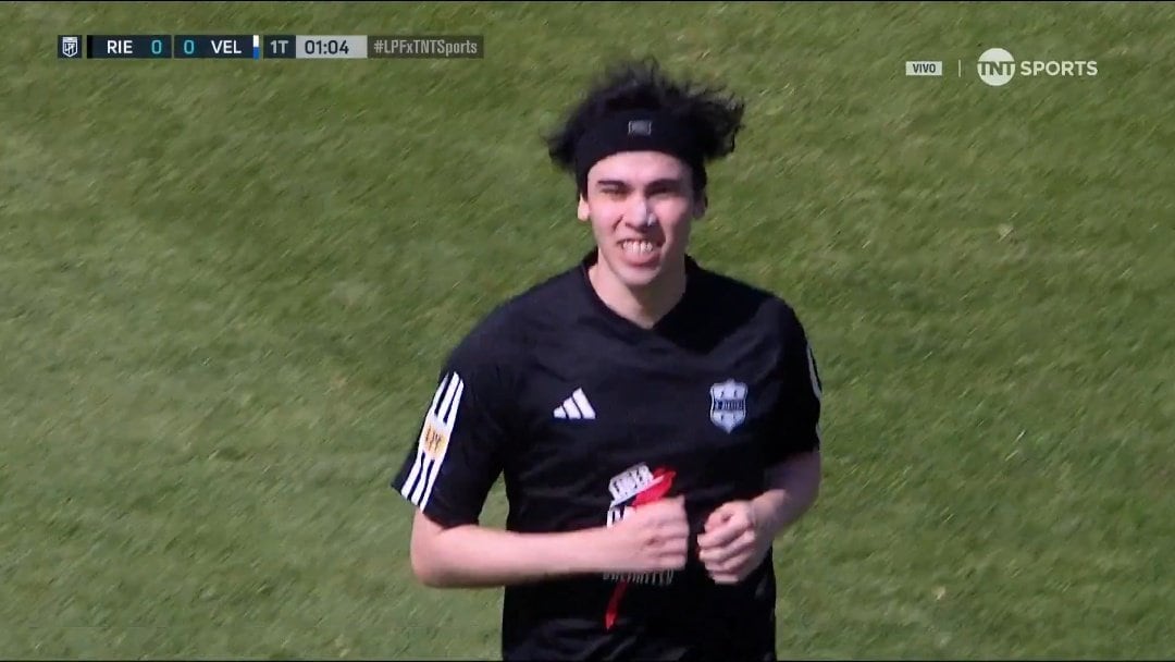 Apenas segundos después de iniciar el partido, Spreen fue cambiado.