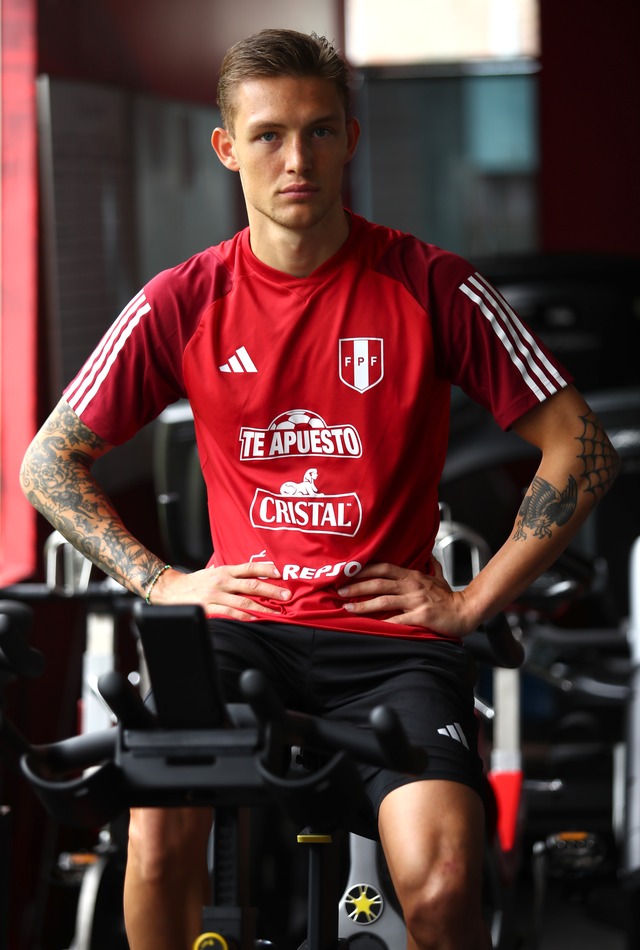 Entrenamiento de la selección peruana para enfrentar a Chile y Argentina.