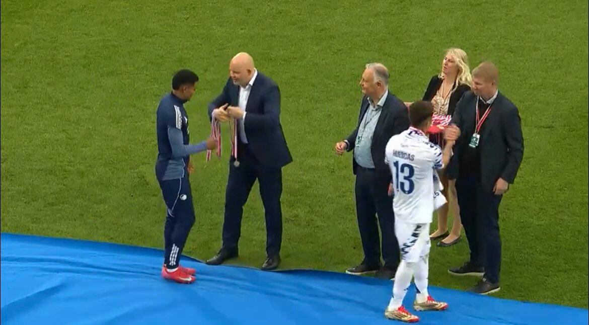 Marcos López ganó la liga y la copa de Dinamarca esta temporada. (Foto: Captura X)