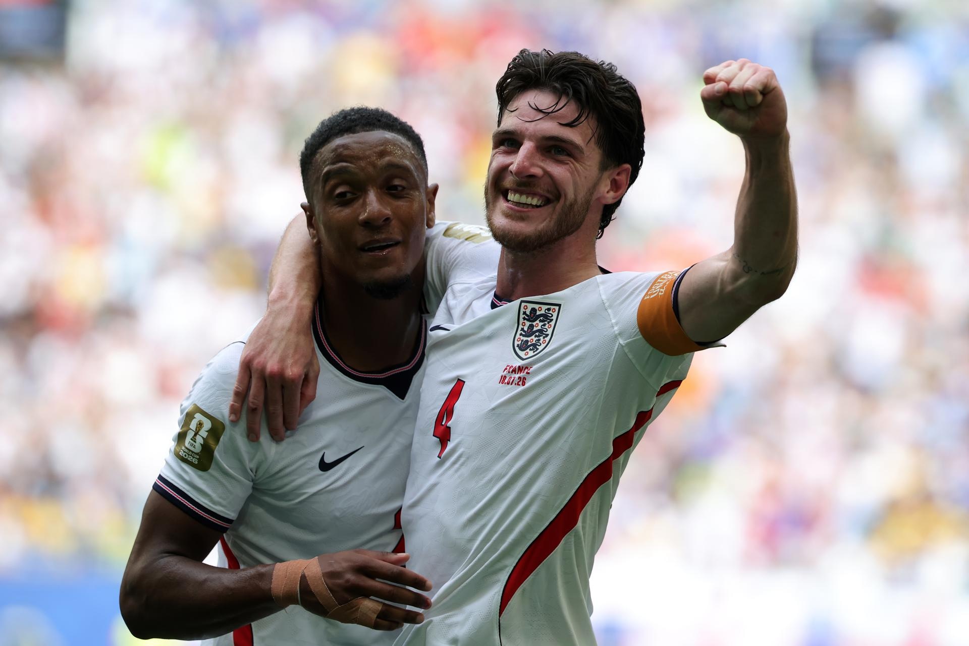¡Letal en el área Konsa! Gol de Inglaterra y se impone por 2-0 frente a Francia (Foto: EFE)