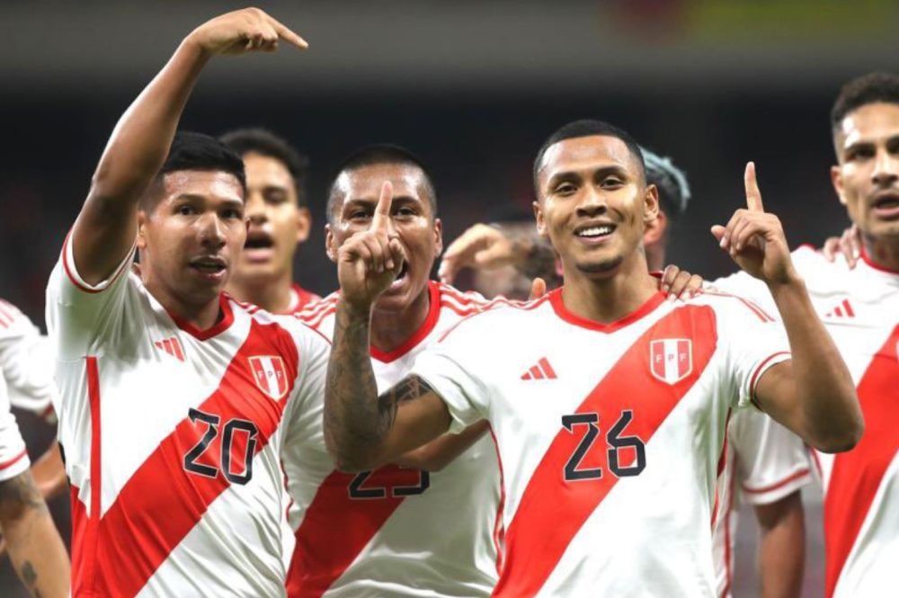 ¿Qué ganaríamos en ataque con Reyna y Flores y por qué sería importante verlos acompañando a Guerrero o Lapadula? (Selección Peruana)