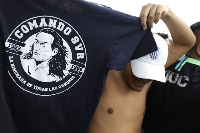 Hinchas de Alianza Lima y su aliento previo a la final con Universitario. (Foto: Julio Reaño/@Photo.gec)