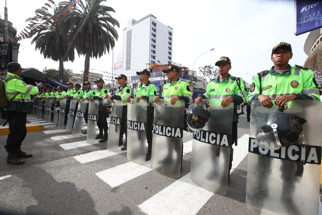 Las mejores postales de la llegada de hinchas al Estadio Nacional (Foto: Jorge Cerdán / GEC)