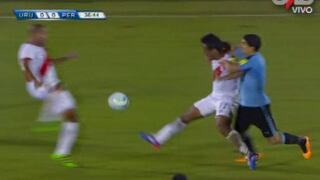 Perú vs. Uruguay: Luis Suárez agredió a Renato Tapia y ni lo amonestaron