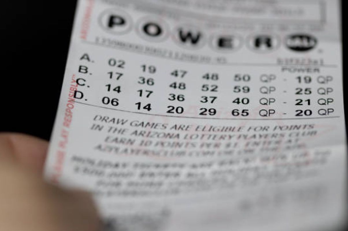 Los sorteos de Powerball se llevan a cabo tres veces por semana: los lunes, miércoles y sábados. (Foto: Getty Images)
