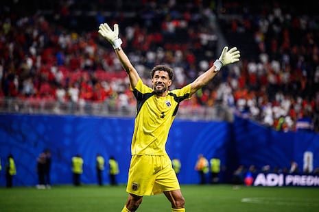 Tras ser elegido el mejor arquero del Mundial 2026: Vozinha jugará en un histórico club del continente