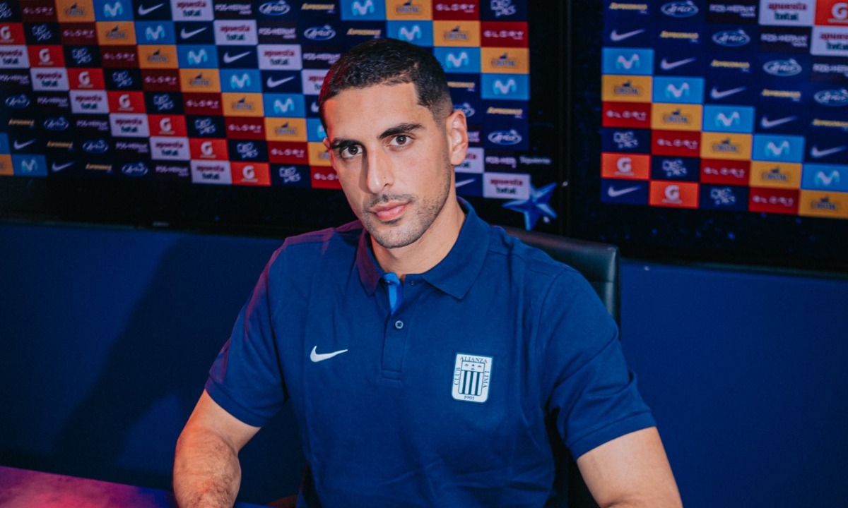 Pablo Sabbag renovó contrato con Alianza Lima por la temporada 2024. (Foto: Alianza Lima)