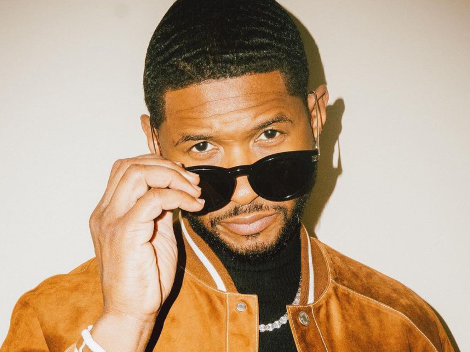 El cantante estadounidense estará presente en el Halftime Show del Super Bowl 2024 (Foto: Usher / Instagram)