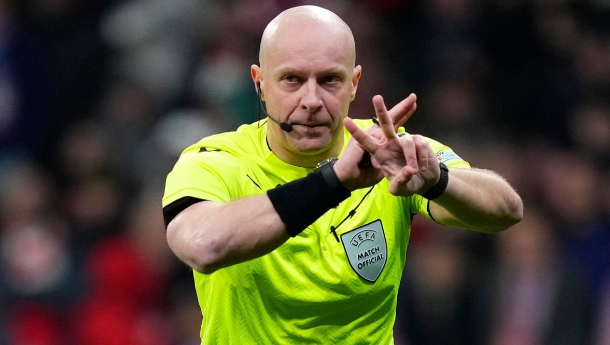 Szymon Marciniak está envuelto en la polémica por su decisión de anular el penal de Julián Álvarez. (Foto: Getty Images)