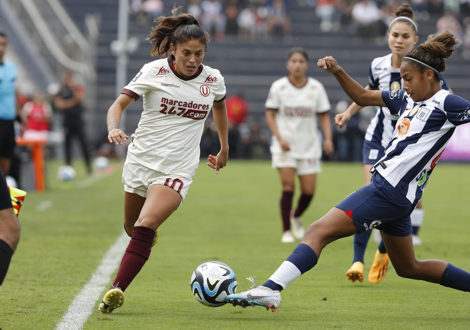 Alianza Lima y Universitario se enfrentarán en finales de ida y vuelta, por el título de la Liga Femenina 2023. (Fotos: Violeta Ayasta/ @photo.gec)
