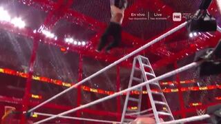 Se temió lo peor: la brutal caída de Jeff Hardy durante su combate ante Orton en Hell in a Cell [VIDEO]