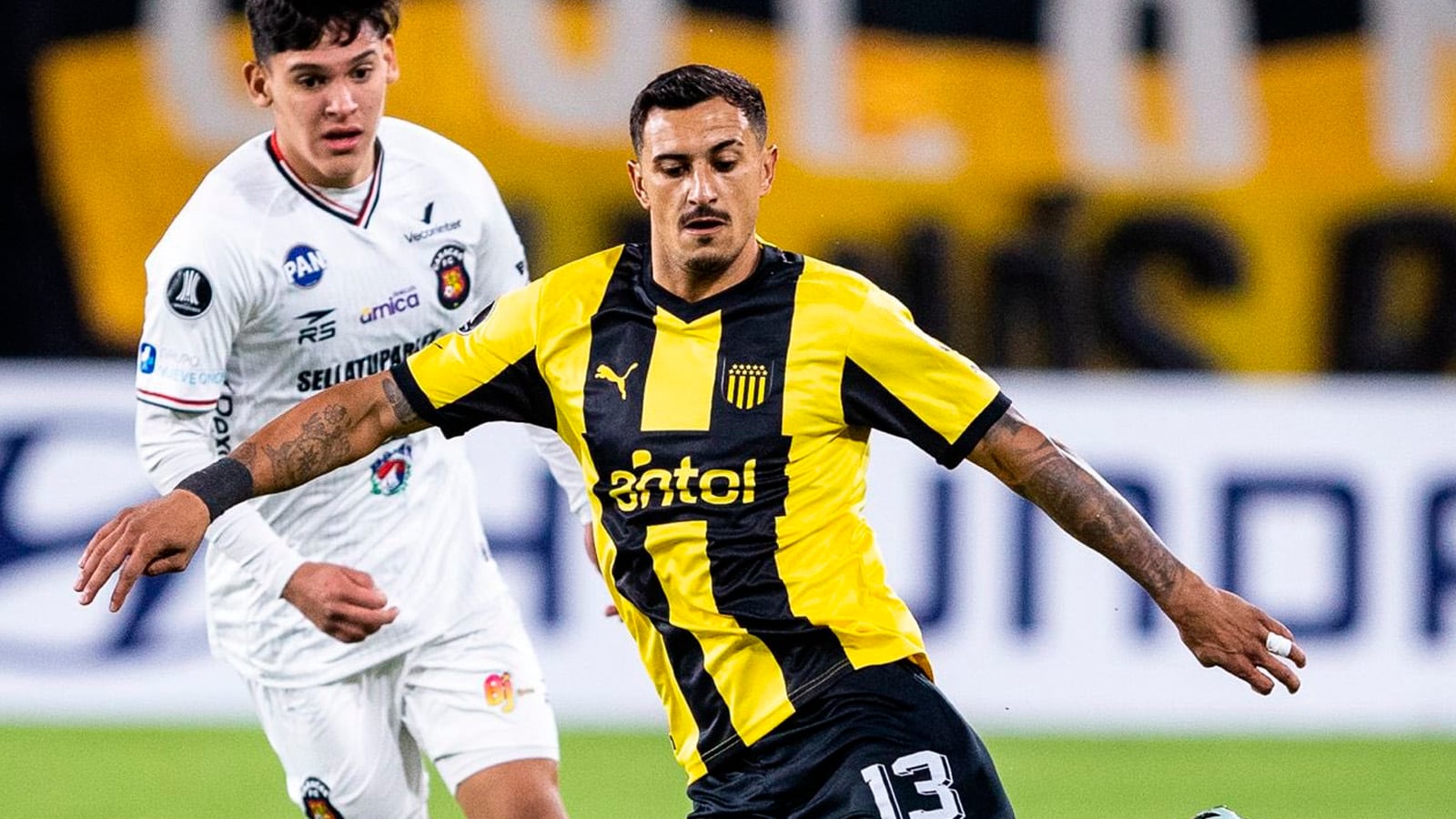 Caracas cayó 5-0 ante Peñarol en la segunda jornada del Grupo G (Foto: Peñarol)