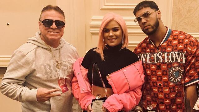 Karol G asegura sentirse orgullosa porque su papá retomó su carrera musical | FOTOS Y VIDEO