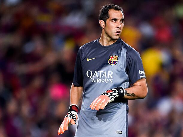 Claudio Bravo llegó al Barcelona tras el Mundial Brasil 2014. (Foto: Getty Imgaes)