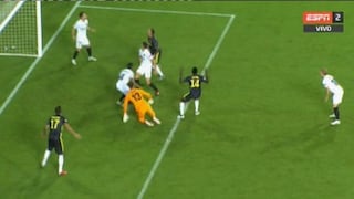 ¡Pero qué 'blooper'! Juventus perdió enorme chance de gol ante Valencia en los pies de Bernardeschi [VIDEO]