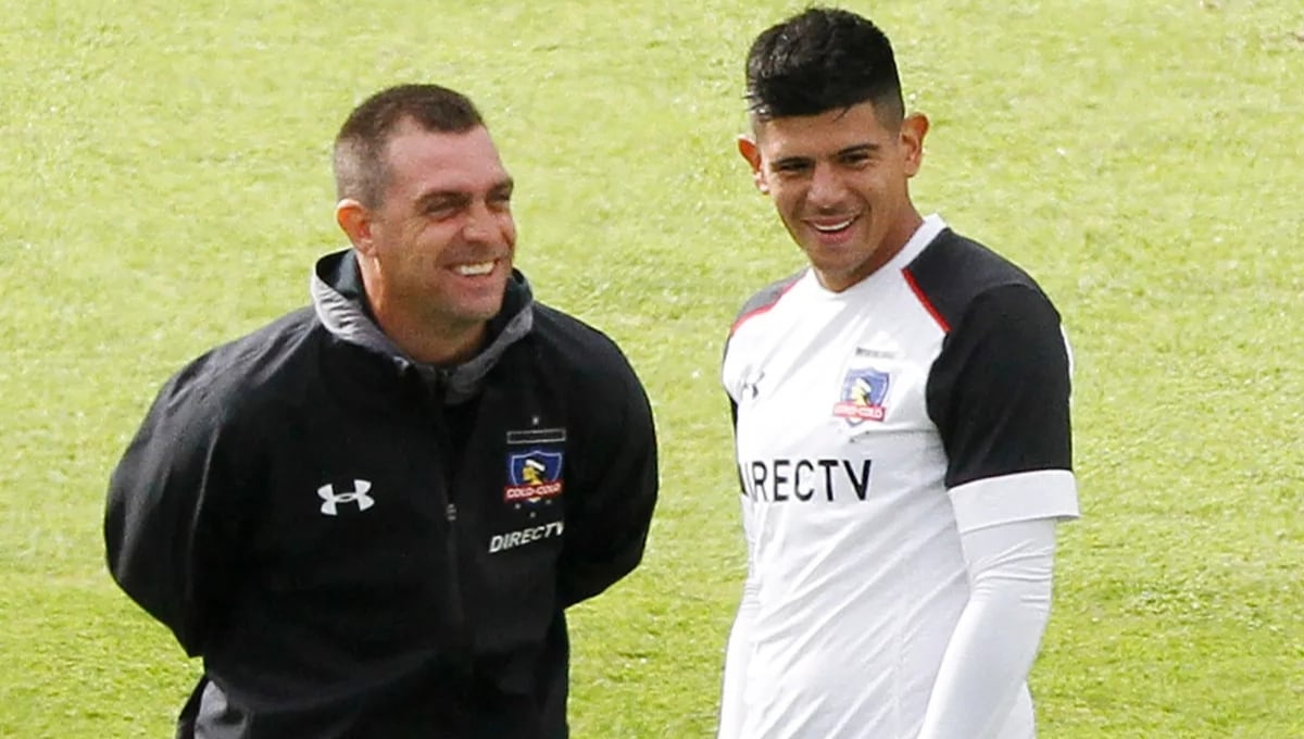 Pablo Guede dirigió a Esteban Pavez en Colo Colo y Tijuana. (Foto: Getty Images)