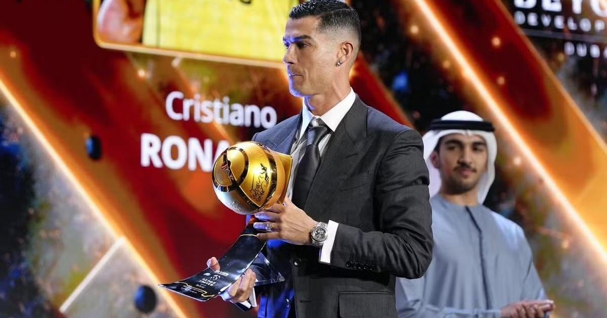 Cristiano Ronaldo fue elegido el mejor jugador del Medio Oriente 2025.