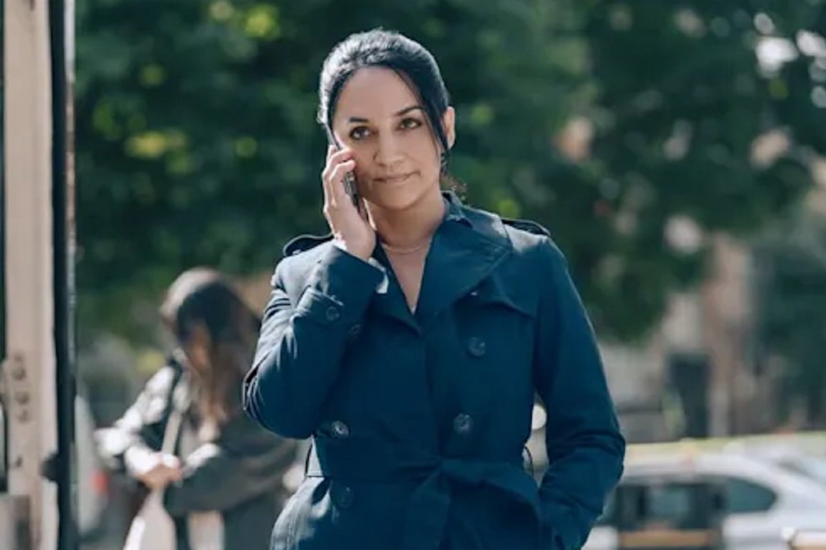Archie Panjabi como Zahra Gahfoor en la serie "Hijack" (Foto: Apple TV+)