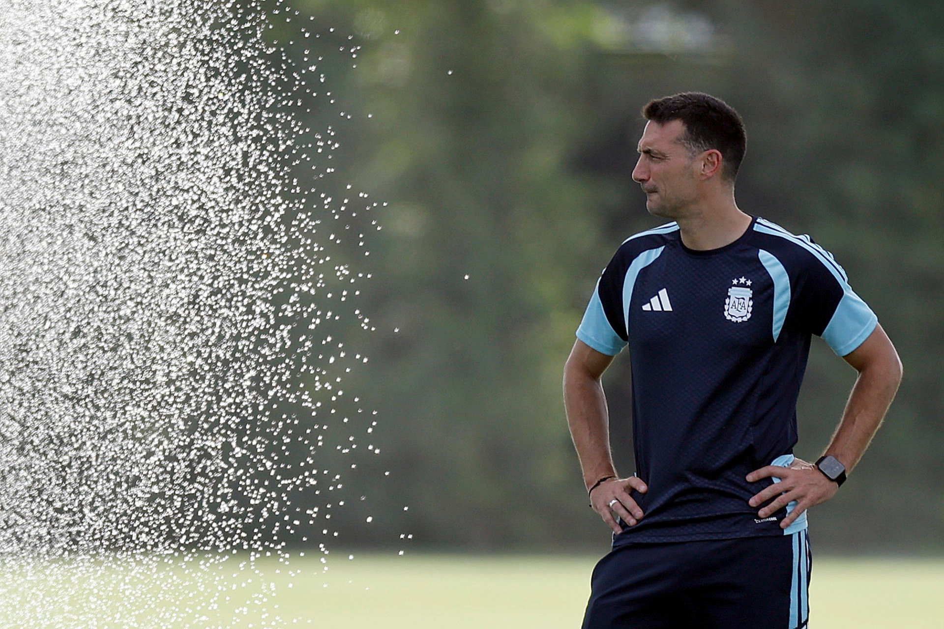 Lionel Scaloni protagonizó un inesperado momento antes del Argentina vs. Cabo Verde por el Mundial 2026 (Foto: EFE)