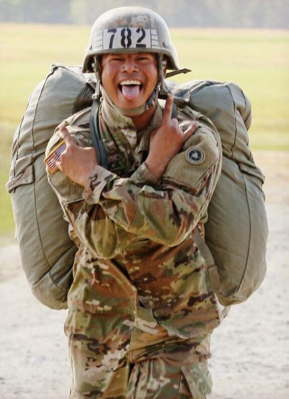 Kenny Ochoa en los entrenamientos militares (Foto: Kenny Ochoa/Instagram)