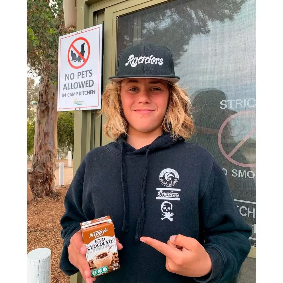 Khai Cowley, tenía 15 años, y ya era considerado como un 'distinto' en el surf. (Foto: Agencias).