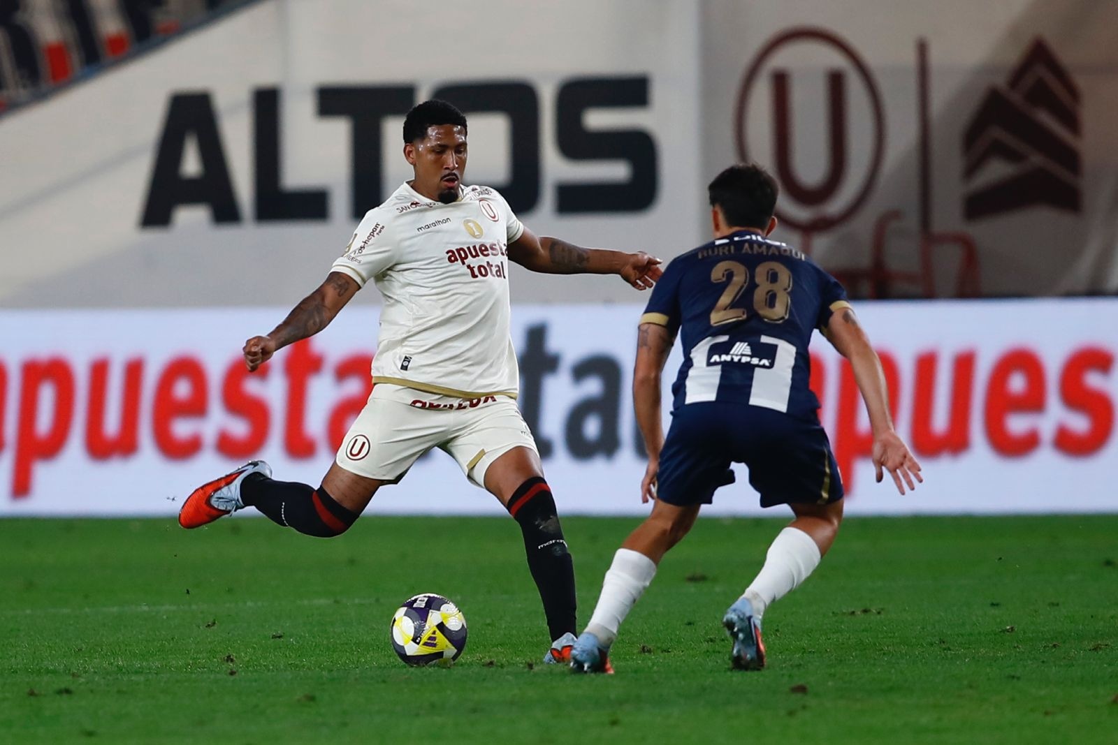 Alianza Lima y Universitario presentarán a sus planteles para la temporada 2026. (Foto: GEC)