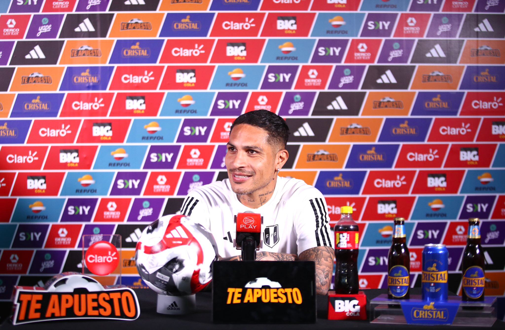 Paolo Guerrero habló previo al partido ante Chile. (Foto: FPF)