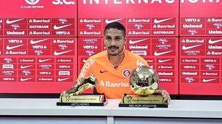 ¡Mejor jugador y goleador! Paolo Guerrero recibió dos premios en la Copa Brasil 2019