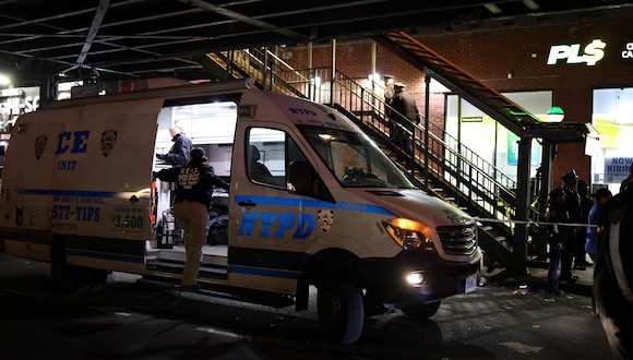 La estación del Metro de Nueva York cerró sus puertas durante las investigaciones (Foto: Charly Triballeau / AFP)