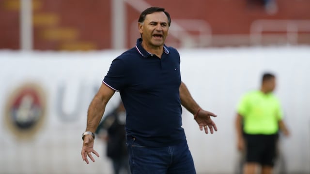 “Es un fracaso”: Carlos Bustos tras eliminación de Alianza Lima en la Copa Bicentenario