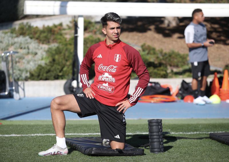 Alessandro Burlamaqui fue invitado para entrenar con Perú en España | Foto: FPF