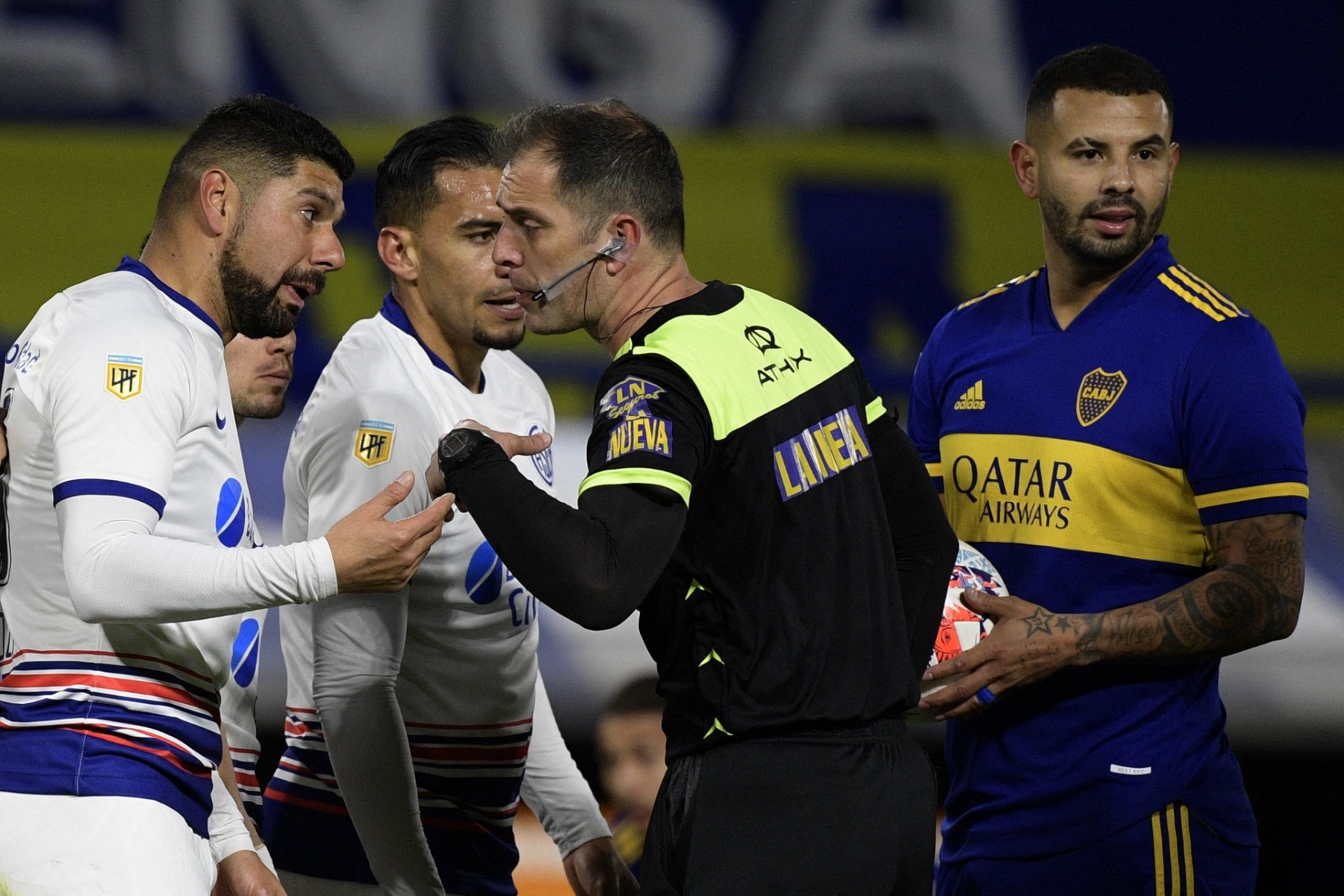 ¡Bombazo en Ate! Universitario va por exfigura de Boca para la Libertadores y el Clausura (Foto: AFP)