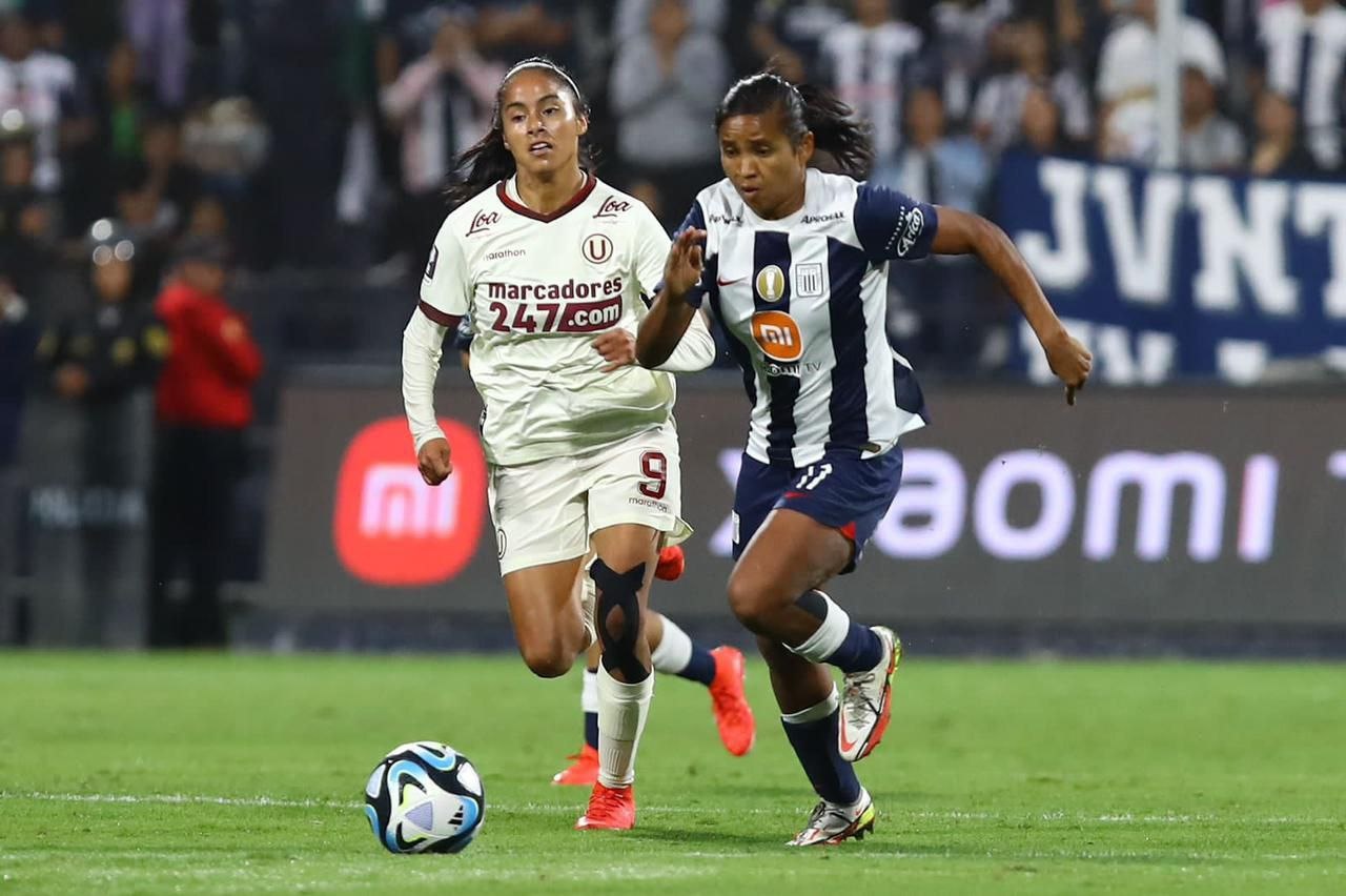 Alianza Lima y Universitario por la final de ida de la Liga Femenina 2023. (Foto: Leonardo Fernández / GEC)