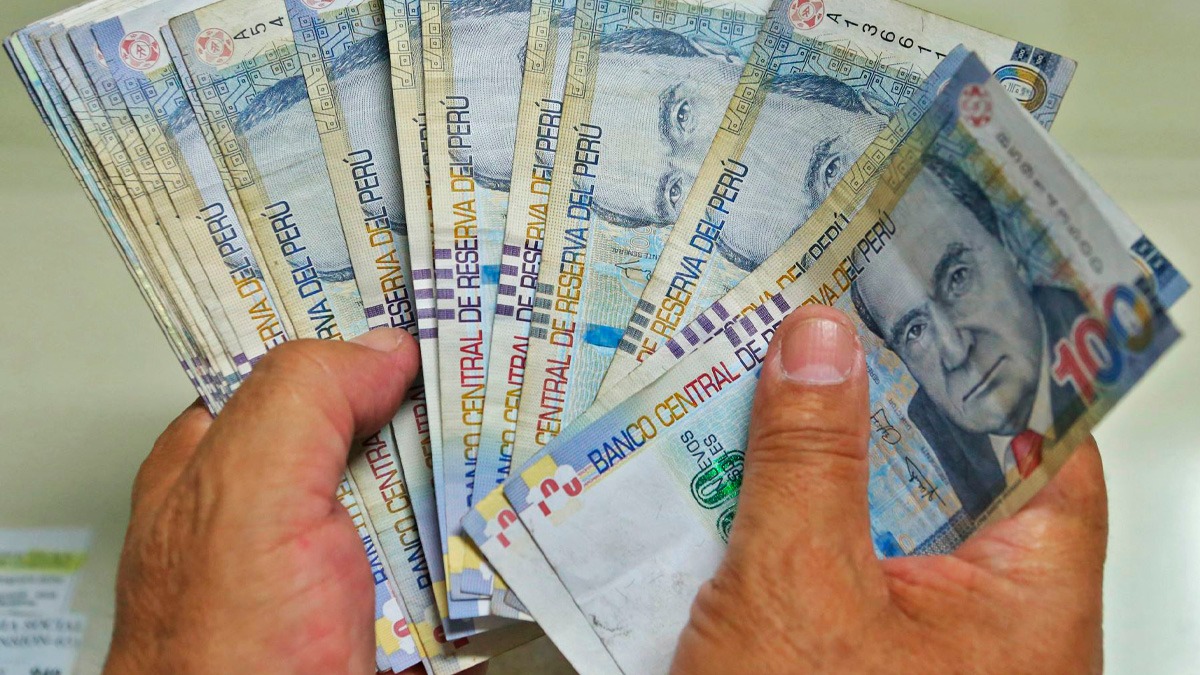 Conoce aquí lo que puede ocurrir con tu dinero si el banco en el que se encuentran tus ahorros quiebra. (Foto: Andina)