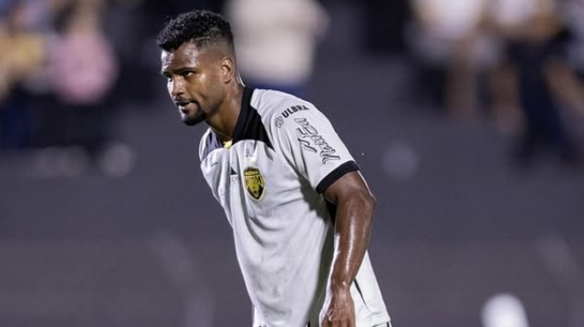 Aldair Rodríguez del Amazonas FC (BRA) a ADT. (Foto: @aldinho)