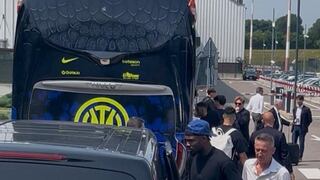 En silencio y con un solo hincha: el triste recibimiento del Inter tras la final de la Champions League