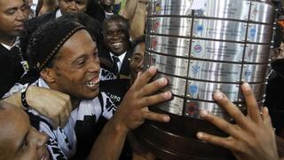 ¿Cuál es el equipo? Confirman que Ronaldinho jugará la Copa Libertadores