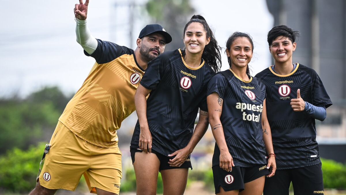 Universitario empezó su pretemporada bajo las órdenes se su nuevo comando técnico. (Foto: FutfemeninoU)