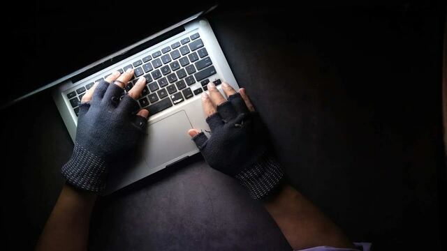 Cómo proteger tu laptop contra robos y daños como todo un profesional