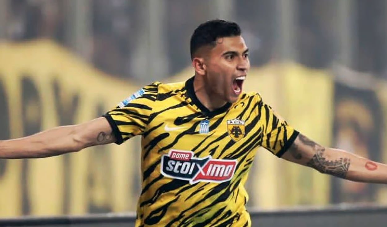 Orbelin Pineda festejando un gol en Grecia. (Foto: AEK)