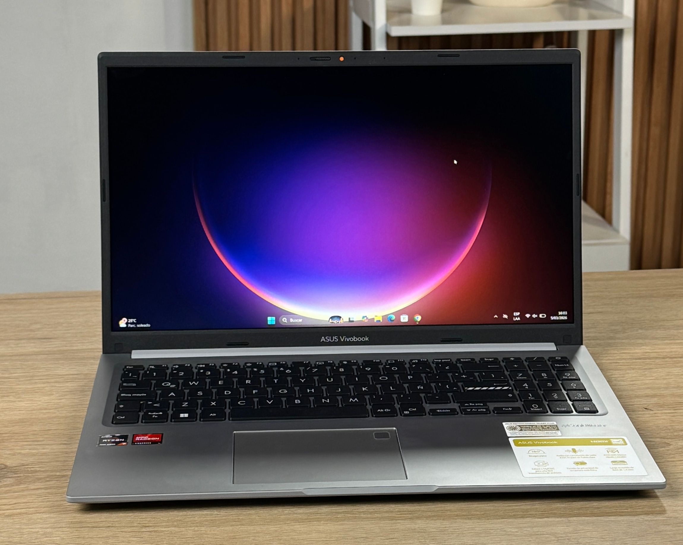 ASUS Vivobook 15: conoce su rendimiento para estudio, trabajo y más.