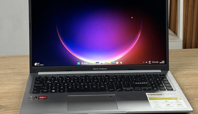 ASUS Vivobook 15: conoce su rendimiento para estudio, trabajo y más.