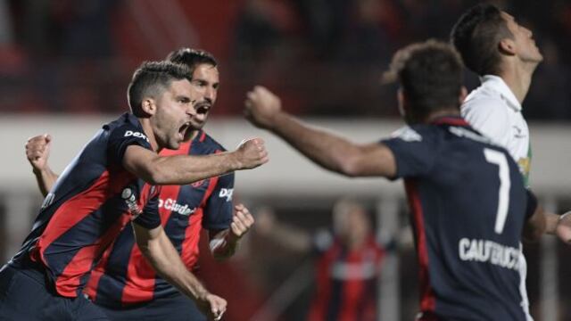 San Lorenzo venció 4-1 a Banfield y avanzó a octavos de Copa Sudamericana