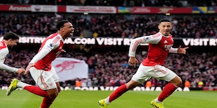 Los Gunners buscarán mantener su ventaja como líderes de la Premier en el duelo Brighton vs Arsenal (Crédito: Alamy Stock Photo).
