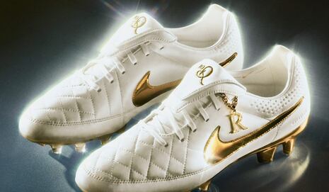 Regresa un clásico: los Nike Tiempo de Ronaldinho, reliquia que conquistó a una generación