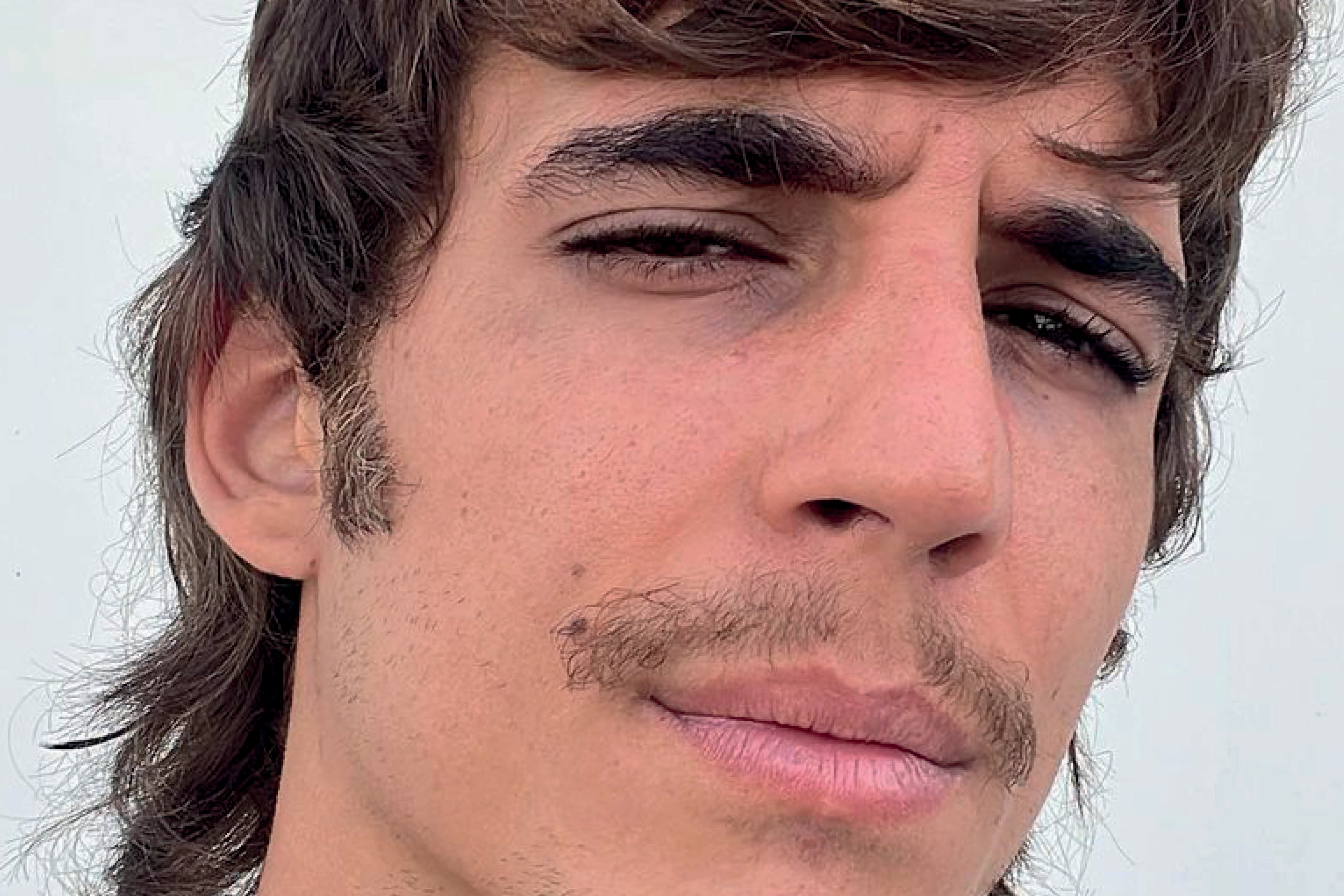 Miguel Herrán ha participado en dos de las series españolas más vistas de todo Netflix: "Élite" y "La Casa de Papel" (Foto: Miguel Herrán / Instagram)