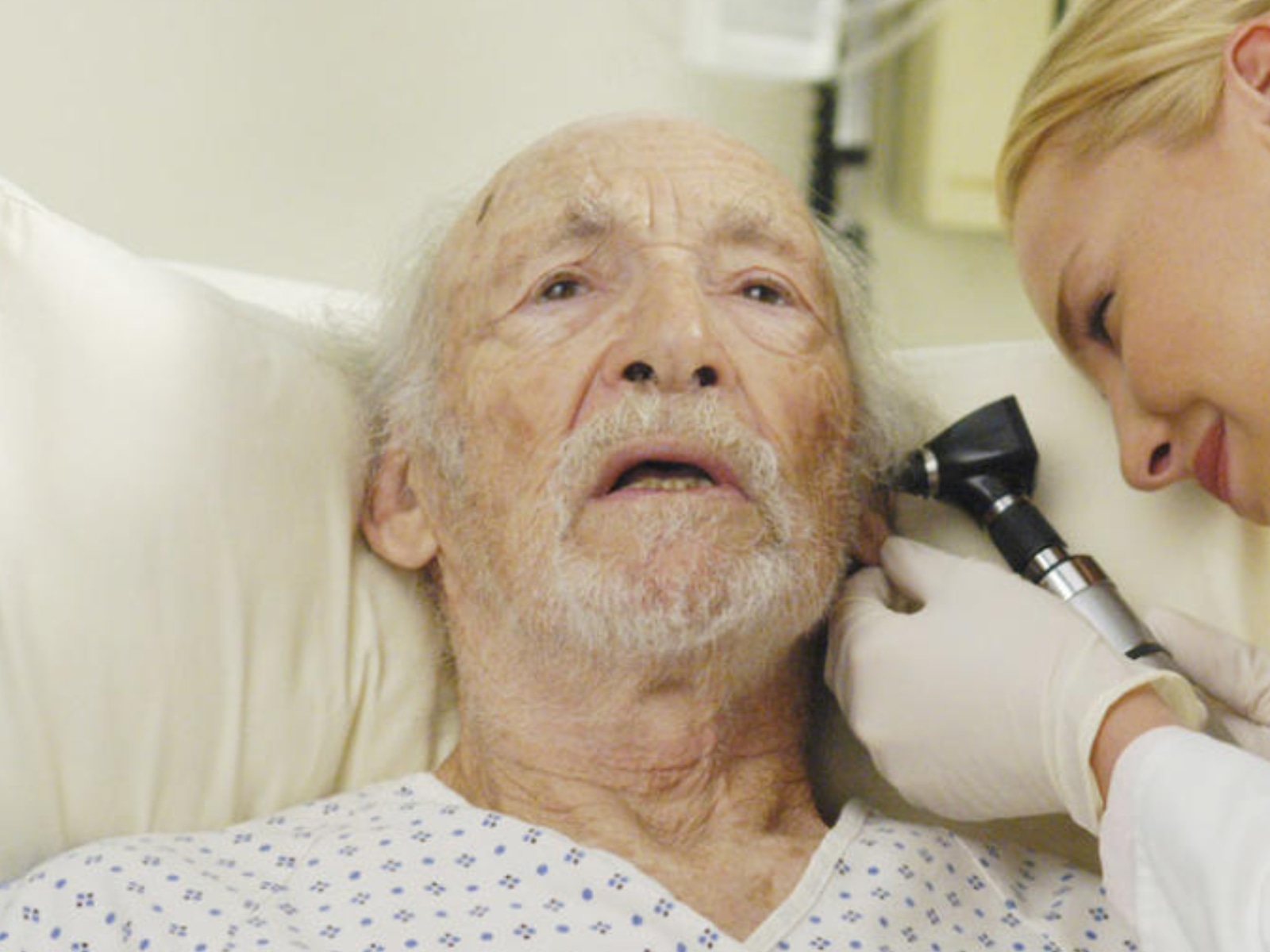 Jack Axelrod en su personaje de Charlie Yost en "Grey's Anatomy" (Foto: ABC)