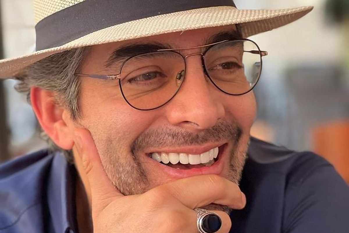 El comediante sonriendo para sus fans (Foto: Omar Chaparro / Instagram)