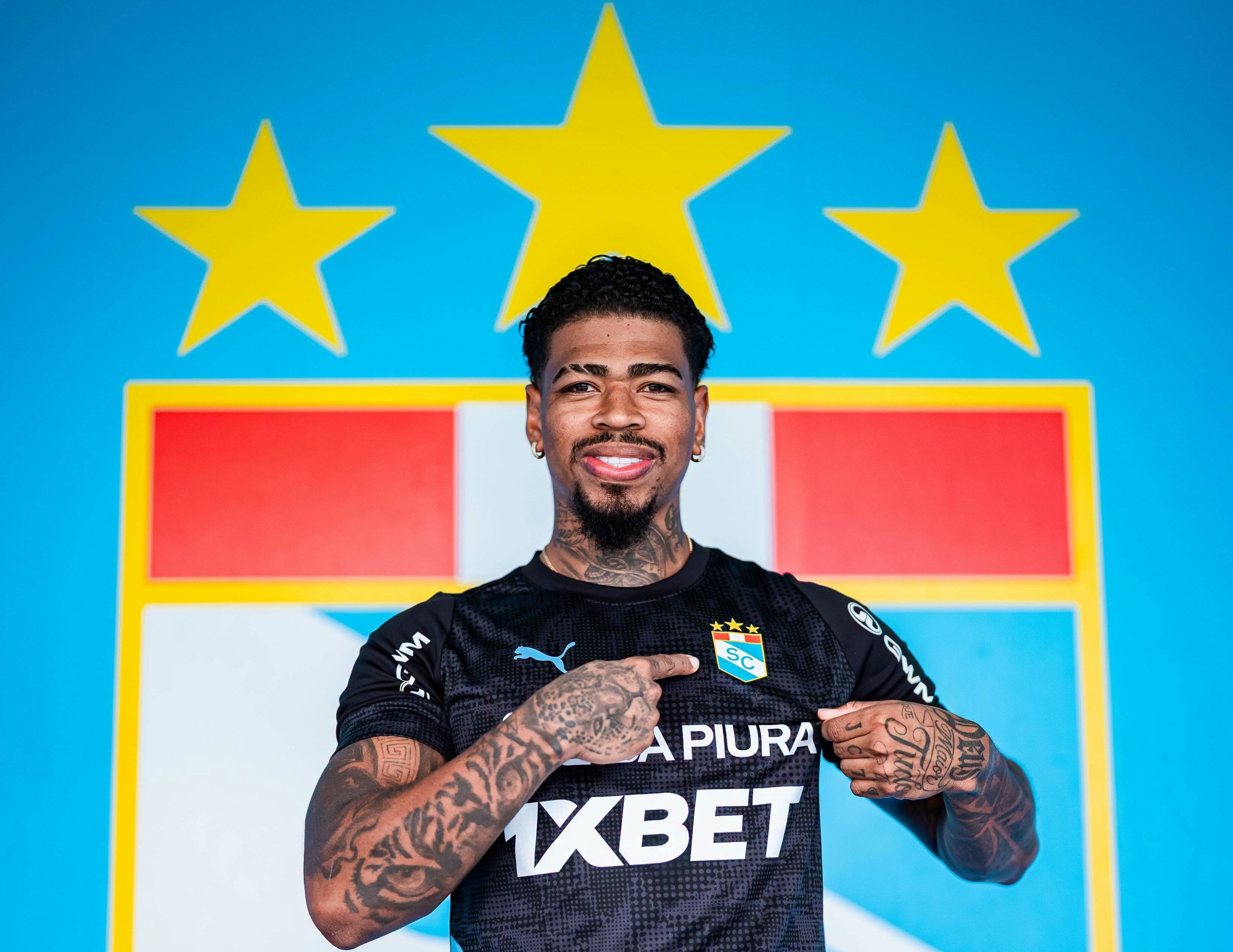 El delantero colombiano fue presentado el último martes y ya entrena con los celestes pensando en el Torneo Clausura y la Copa Sudamericana. (Foto: Sporting Cristal)